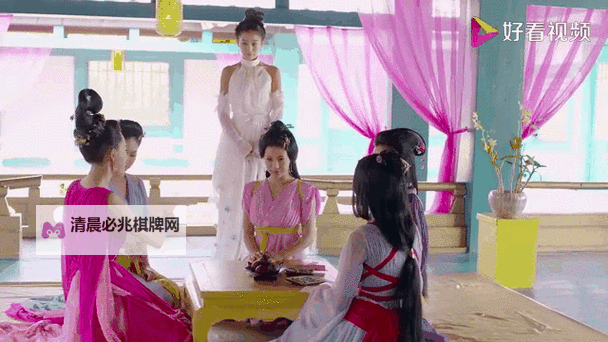 御花园皇上撞着太子妃:宫廷中的甜蜜意外图1