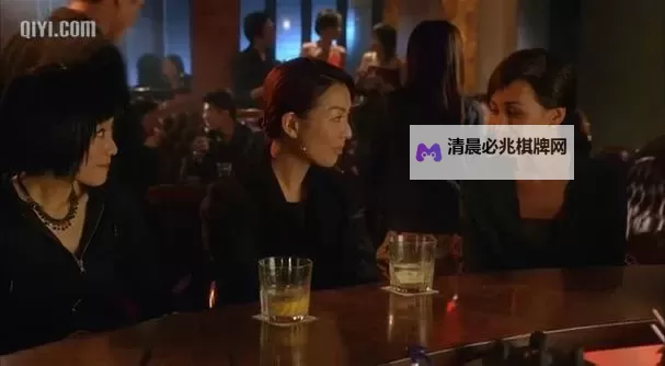 在厨房打扑克又疼又叫:意外的趣味瞬间分享图1