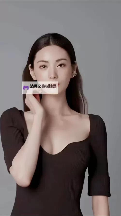探索视觉盛宴:亚洲写真在线尽览精美影像图1