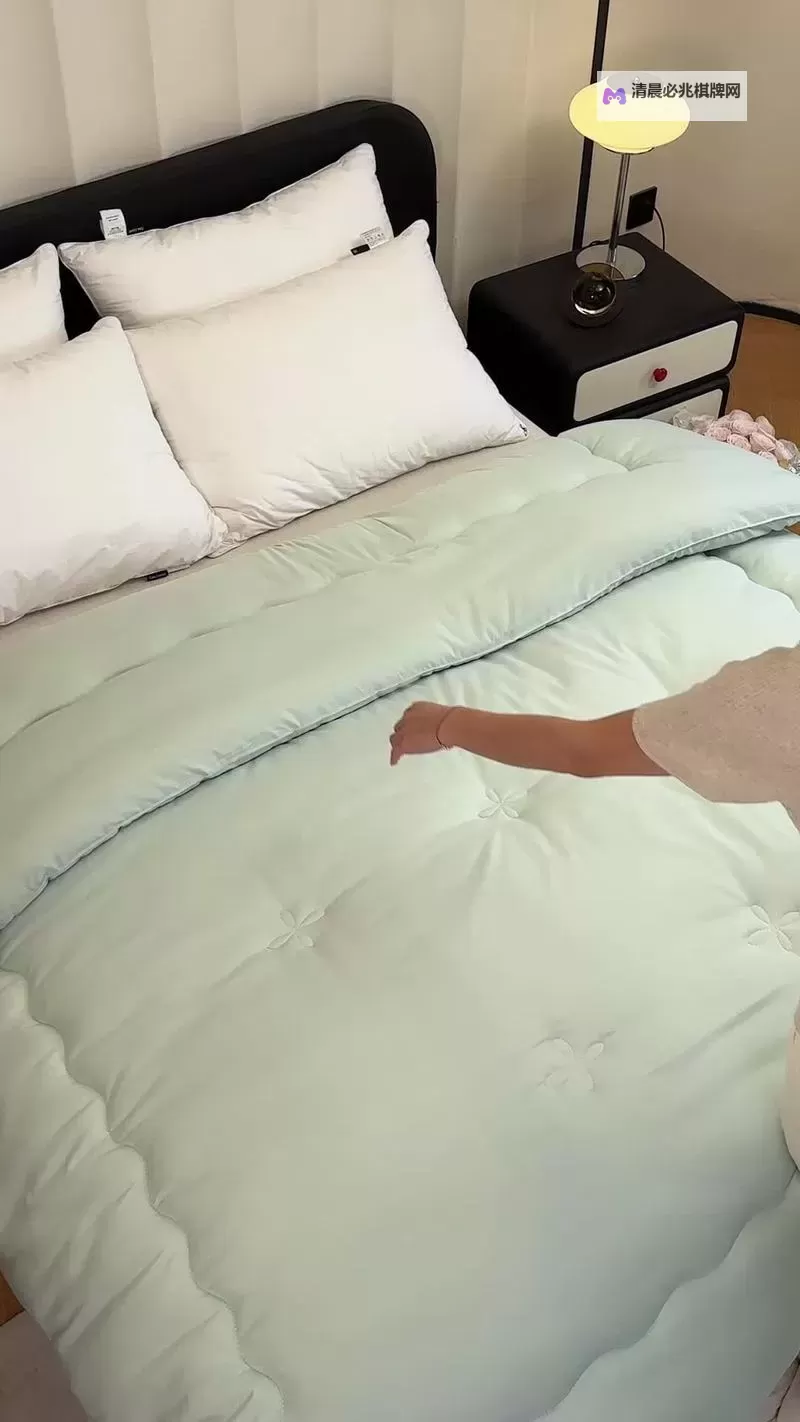 在床上拔萝卜盖被子会怎么样吗——意想不到的后果与趣味解析图1