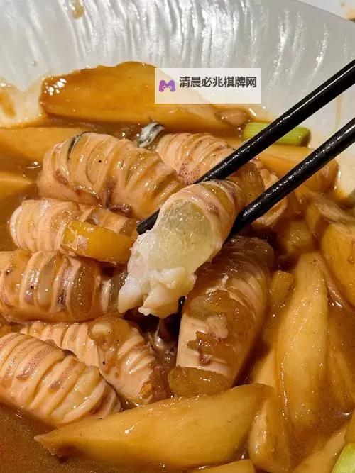 新鲜料理秘诀:鱿鱼直接进入的快速烹饪技巧图1