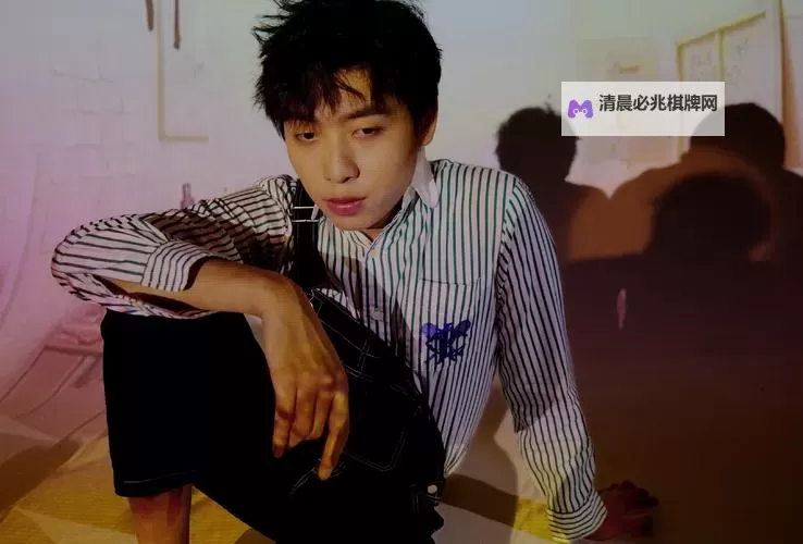 迷人风采:中国2人chineseboy帅哥们的青春魅力之旅图1