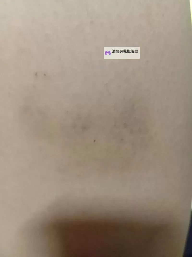 紫黑色肿大横冲直撞:夜幕中的阴影威胁图1