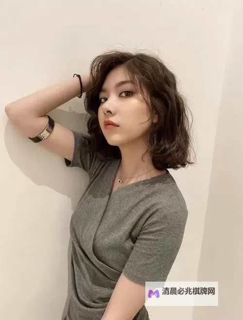 长脸剪什么发型好看?最适合你的五款时尚发型推荐图2