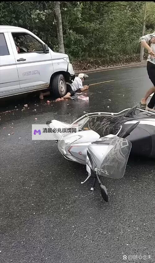 在车里缓慢而有力的撞着：激烈又不失节制的碰撞瞬间图1