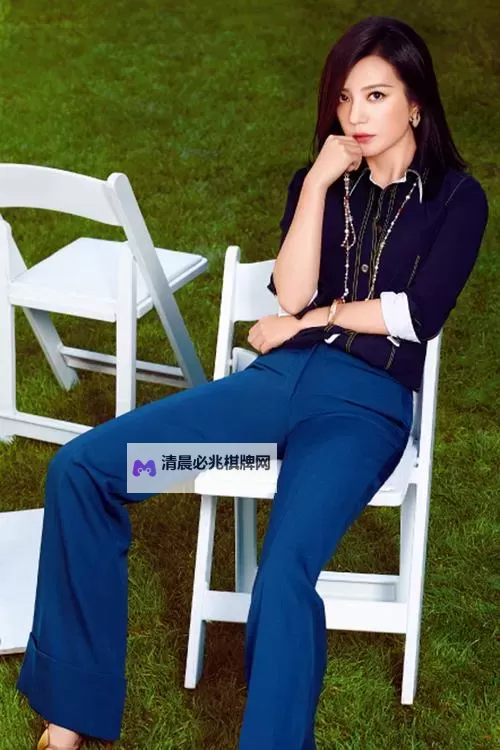 赵薇代言的三星手机引领时尚新潮流图1