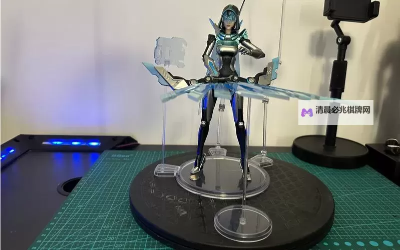 《未来之光:源计划艾希的传奇崛起》图1