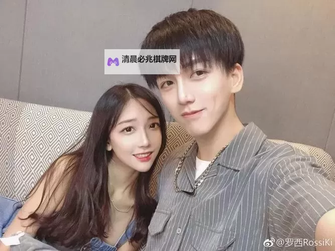 最美情侣免费视频观看:浪漫瞬间尽在此刻图1