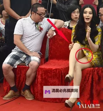 最严重的走光事件盘点：公共场合中的尴尬瞬间图1