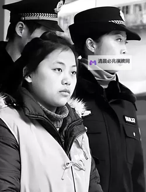 四月婷婷殺:春日阴谋的神秘序幕图1