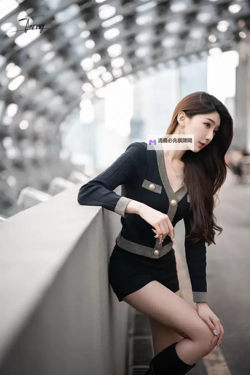 悠悠在线观看精品视频:夜色里的光影与记忆的回响图1