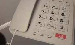 坐在剧烈抖动机器上打电话:在噪声中寻找回声的边界